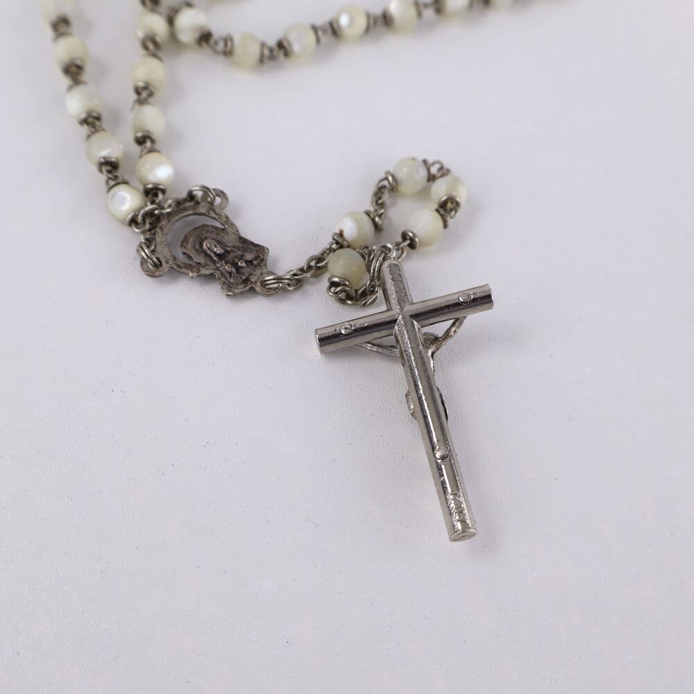 Vintage Catholic Rosary White Beads Italy Crucifix Mary Jesus Medal - Picture 6 of 8